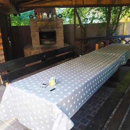Куренiвський Двiр Kijev Kültér fotó