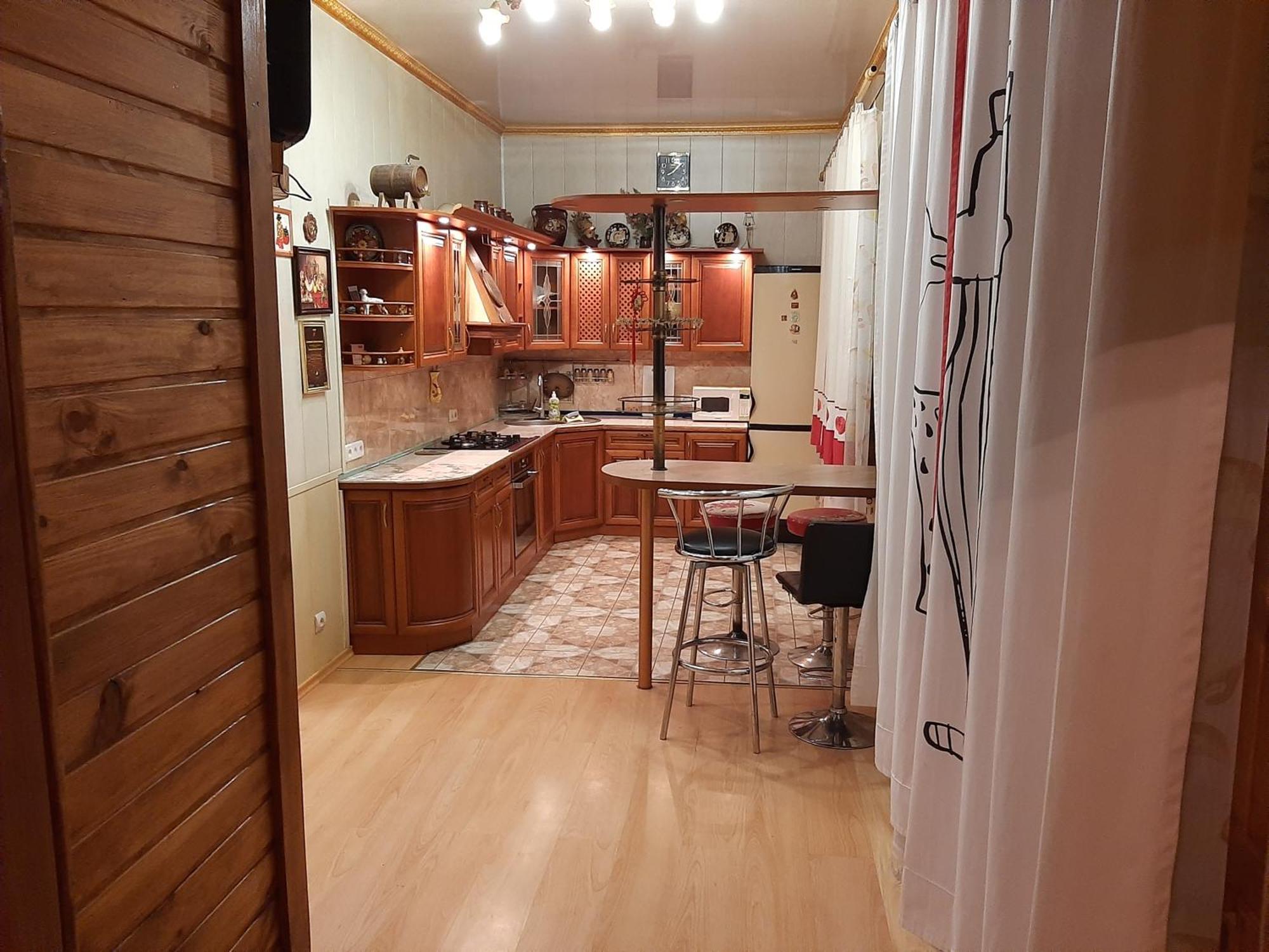 Куренiвський Двiр Kijev Kültér fotó